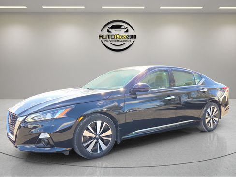 Used 2021 Nissan Altima 2.5 SL FWD image 3