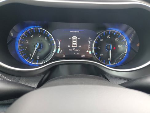 New 2026 Chrysler Pacifica Select image 17