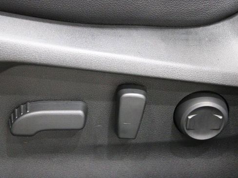 Used 2023 Subaru Forester Premium image 24