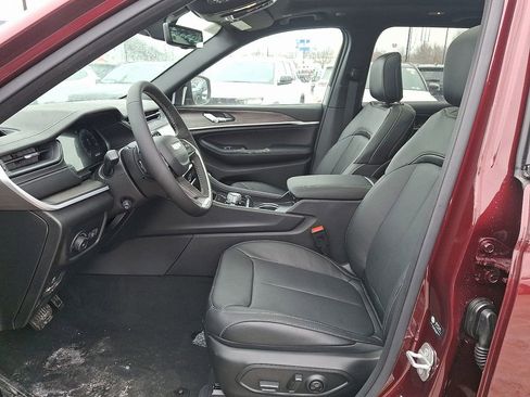 New 2026 Jeep Grand Cherokee Limited image 6