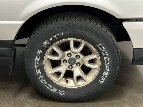 Used 2011 Ford Ranger XLT AWD/4WD image 5