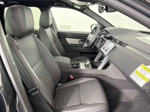 New 2026 Land Rover Discovery Sport Landmark AWD/4WD image 33