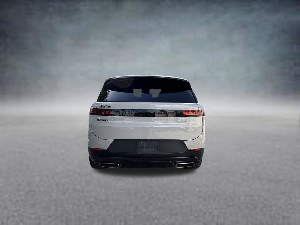 Used 2025 Land Rover Range Rover Sport SE AWD/4WD image 6