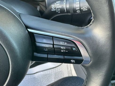 Used 2024 MAZDA MAZDA3 s image 29