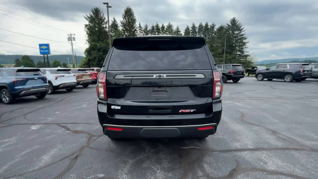 Used 2022 Chevrolet Tahoe RST w/ Luxury Package AWD/4WD image 7