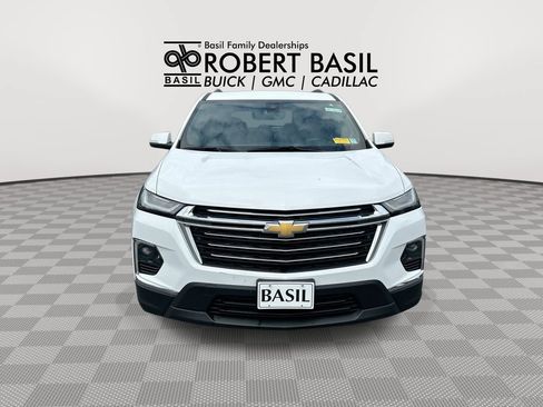 Used 2023 Chevrolet Traverse LT AWD/4WD image 3