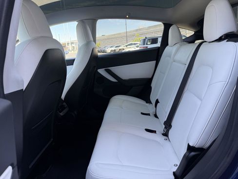 Used 2020 Tesla Model Y Long Range AWD/4WD image 16