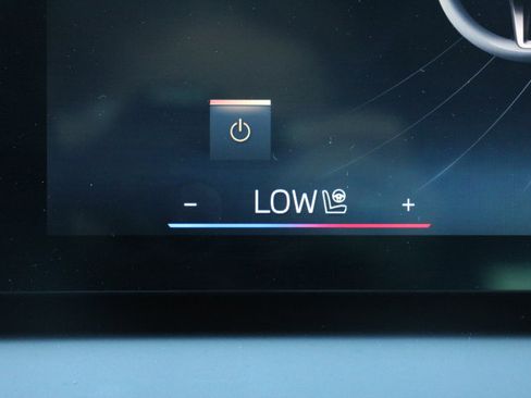 Used 2025 BMW X3 xDrive30i w/ Premium Package image 29