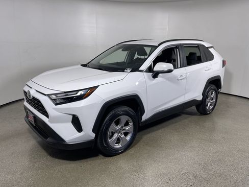 Certified 2025 Toyota RAV4 XLE FWD image 7