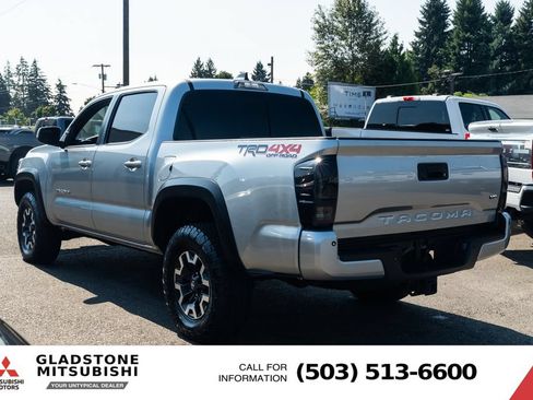 Used 2022 Toyota Tacoma TRD Off-Road w/ TRD Premium Off Road Package AWD/4WD image 5