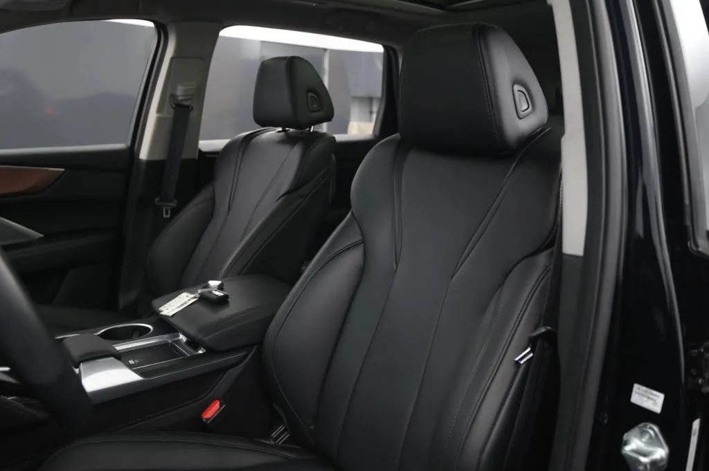 Used 2022 Acura MDX SH-AWD image 42