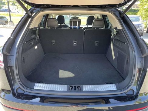 Certified 2022 Lincoln Nautilus Reserve w/ Equipment Group 202A AWD/4WD image 11
