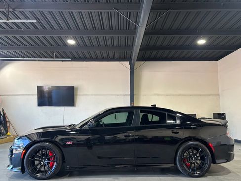 Used 2022 Dodge Charger Scat Pack w/ Dynamics Package RWD image 8