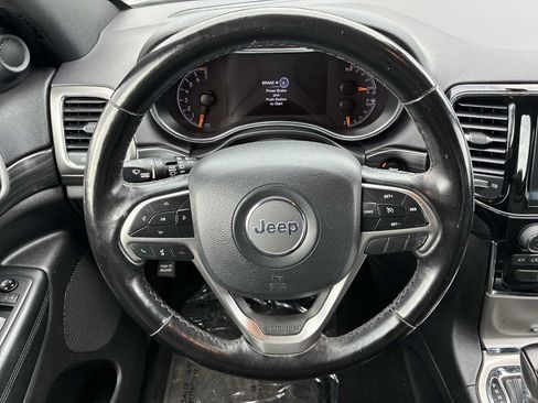 Used 2021 Jeep Grand Cherokee Laredo X AWD/4WD image 11