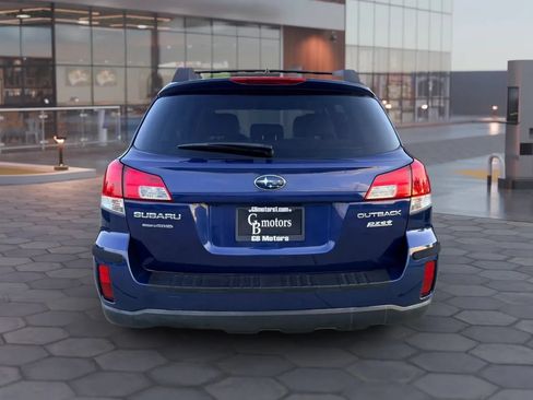 Used 2011 Subaru Outback 2.5i Limited AWD/4WD image 6