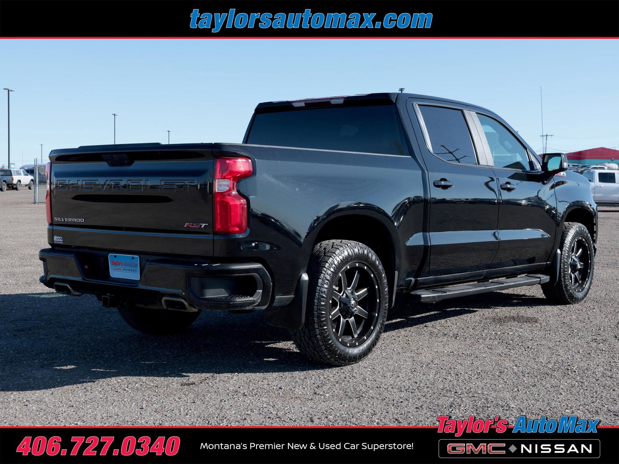 Used 2021 Chevrolet Silverado 1500 RST w/ Z71 Off-Road Package AWD/4WD image 4