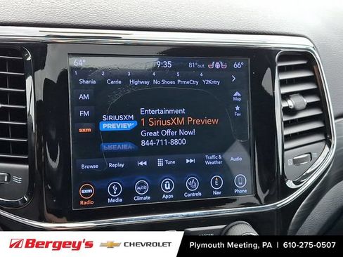 Used 2019 Jeep Grand Cherokee Altitude AWD/4WD image 21