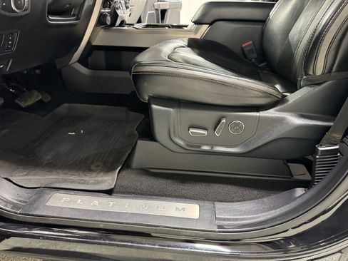 Used 2020 Ford F250 Platinum w/ FX4 Off-Road Package image 23