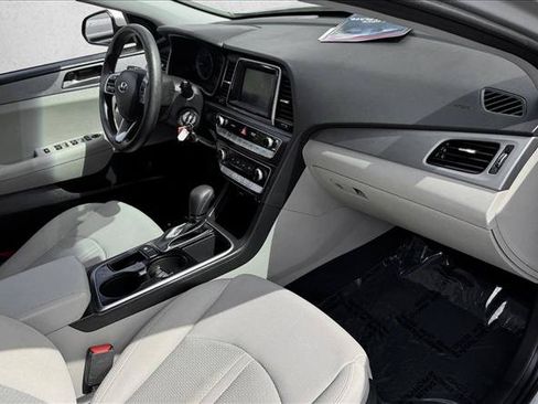 Used 2019 Hyundai Sonata SE FWD image 20