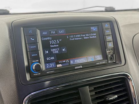 Used 2019 Dodge Grand Caravan GT FWD image 19