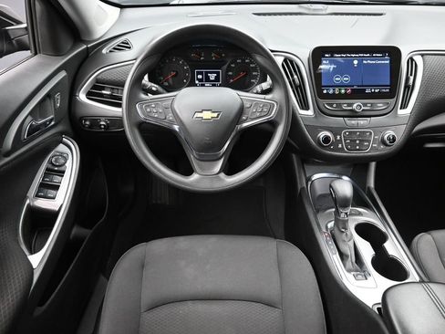 Used 2024 Chevrolet Malibu LT FWD image 10