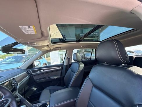Used 2023 Volkswagen Atlas SE w/ Panoramic Sunroof Package AWD/4WD image 15