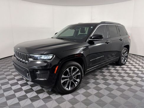Used 2022 Jeep Grand Cherokee Overland w/ Luxury Tech Group IV AWD/4WD image 1