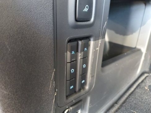 Used 2025 Ford Expedition Platinum w/ Platinum Ultimate Package AWD/4WD image 39