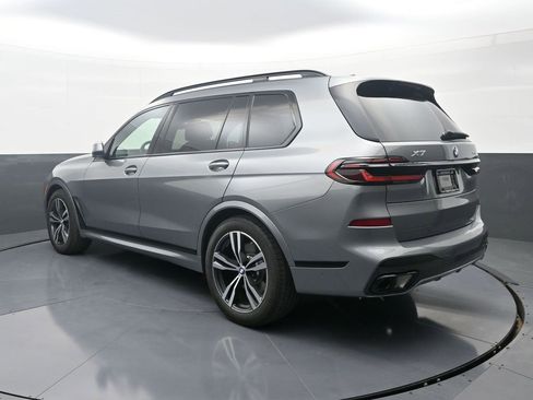 Used 2026 BMW X7 xDrive40i w/ M Sport Package image 5