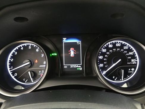 Used 2023 Toyota Camry SE FWD image 11