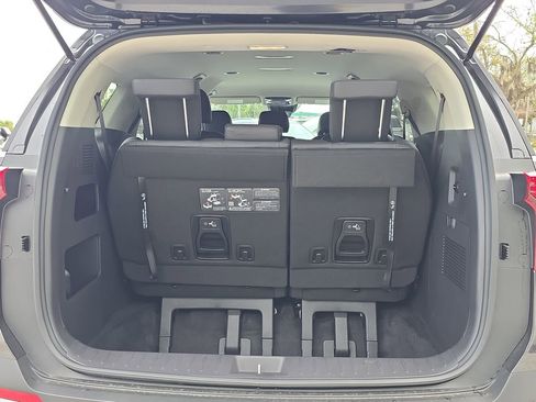 New 2026 Kia Carnival LXS FWD image 10