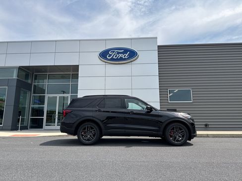 New 2026 Ford Explorer ST AWD/4WD image 11