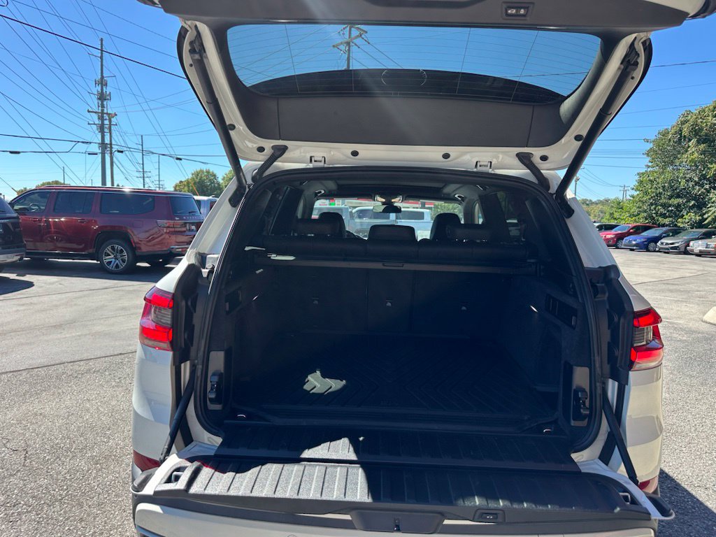 Used 2022 BMW X5 xDrive40i w/ Climate Comfort Package AWD/4WD image 8
