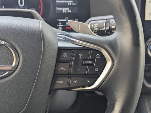 Used 2025 Lexus GX 550 w/ Cold Area Package AWD/4WD image 15