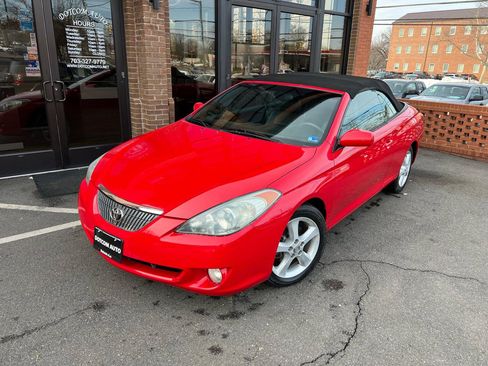 Used 2005 Toyota Solara SE image 1