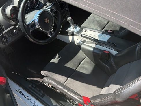 Used 2011 Porsche Boxster Spyder RWD image 4