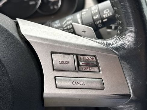 Used 2010 Subaru Outback 2.5i Premium image 20