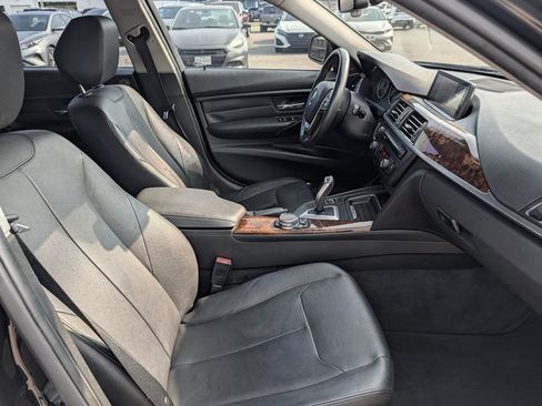 Used 2014 BMW 335i xDrive Sedan AWD/4WD image 32