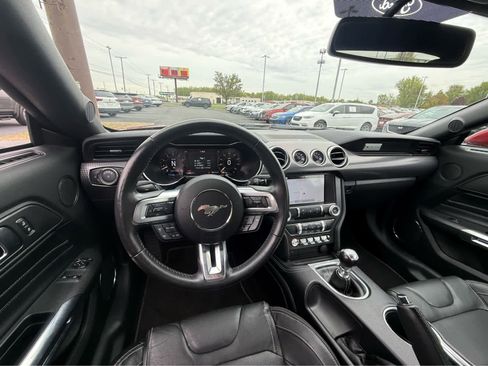 Used 2019 Ford Mustang GT Premium w/ GT Performance Package RWD image 10