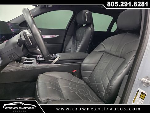 Used 2023 BMW 760i xDrive w/ Executive Package AWD/4WD image 31