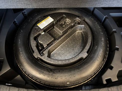 Used 2023 Toyota Corolla Cross LE w/ Moonroof Package image 25