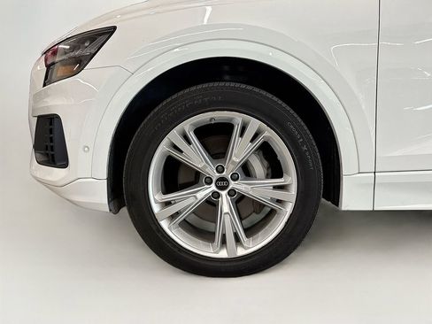 Certified 2023 Audi Q8 Premium Plus w/ Premium Plus Package AWD/4WD image 24