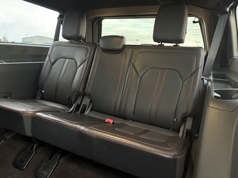 Used 2022 Ford Expedition Max Limited image 55