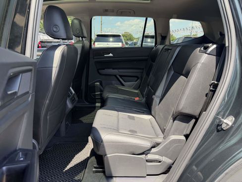 Used 2021 Volkswagen Atlas SE w/ Panoramic Sunroof Package AWD/4WD image 13