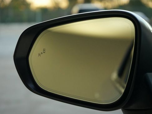 Used 2016 Lexus RX 450h AWD image 22