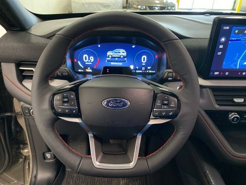 New 2026 Ford Explorer ST-Line w/ ST-Line Street Pack image 19