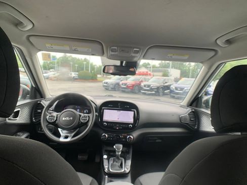 Used 2023 Kia Soul S FWD image 23