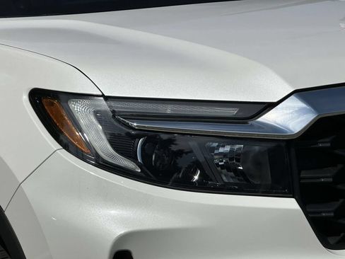Used 2023 Honda Passport EX-L image 7