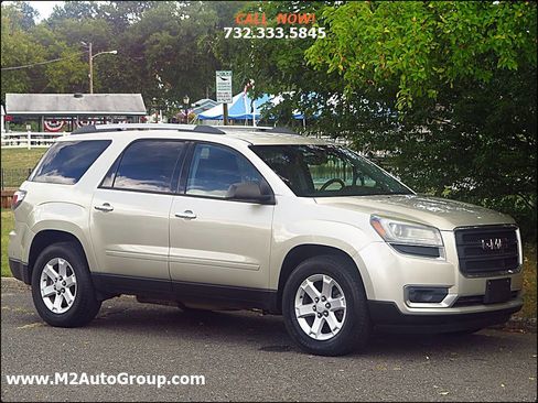 Used 2015 GMC Acadia SLE image 6