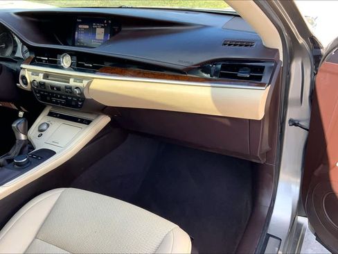 Used 2016 Lexus ES 350 image 18